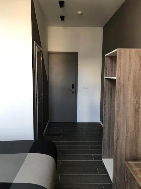 Hotel Stalingrad Bryssel Exteriör bild
